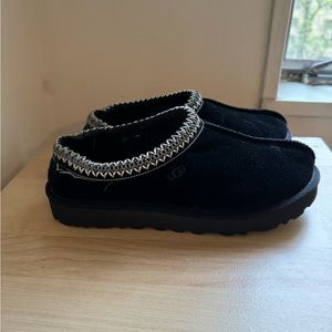 UGG Tasman Slipper
